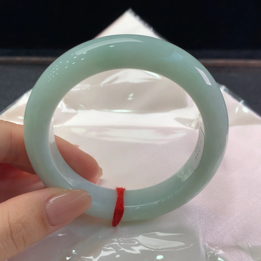 翡翠未镶嵌手镯缅甸A货翡翠 满果绿55 56