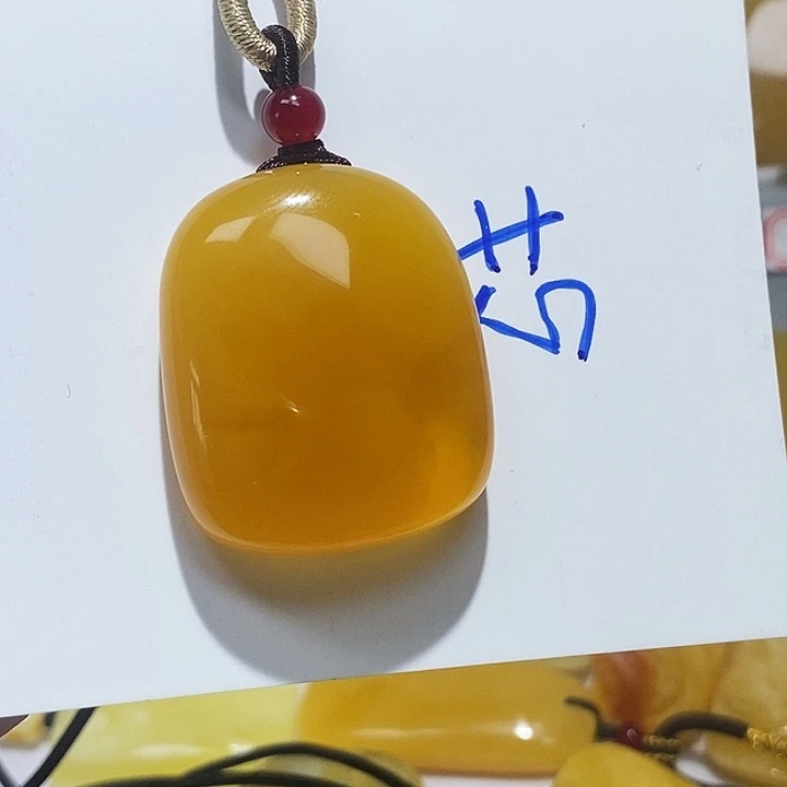 定制琥珀未镶嵌琥珀