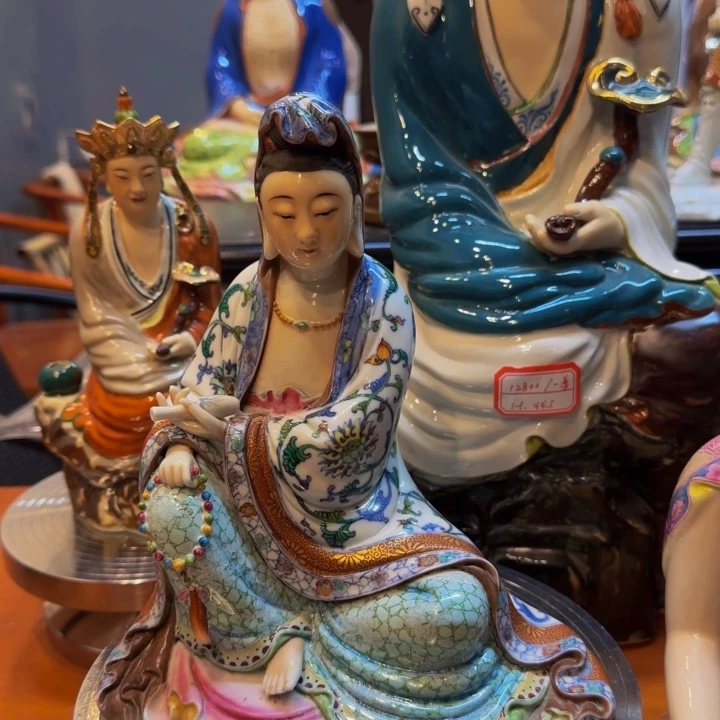 用****415无语佛亲自制作陶瓷作品