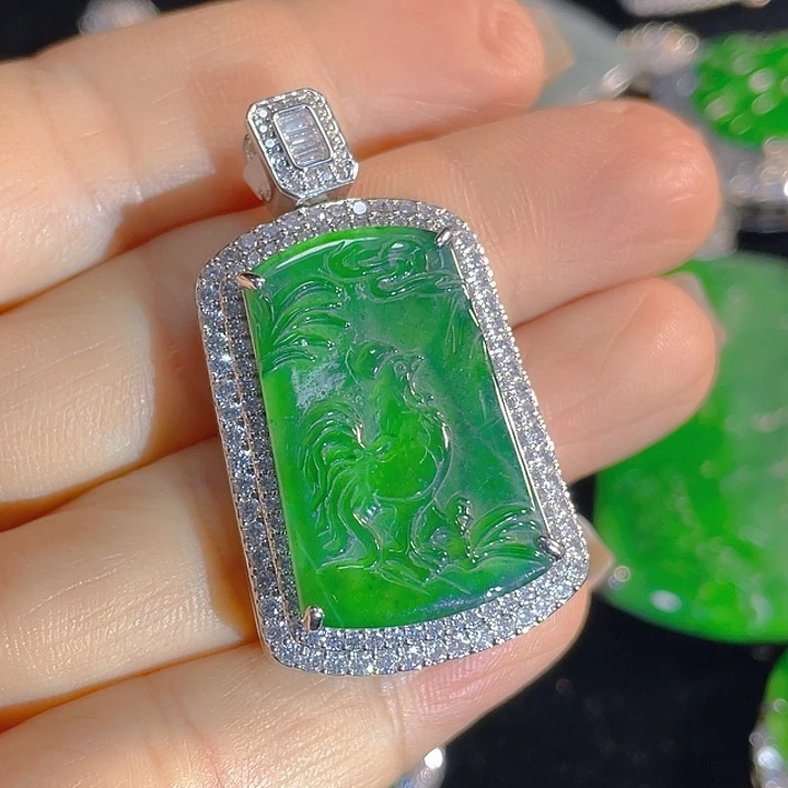 翡翠未镶嵌颈饰翡翠天然