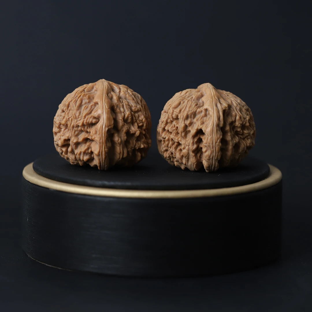 YC1229-7 【赵喜满南疆石精修】涞水溯源麻核桃专场文玩核桃手把件