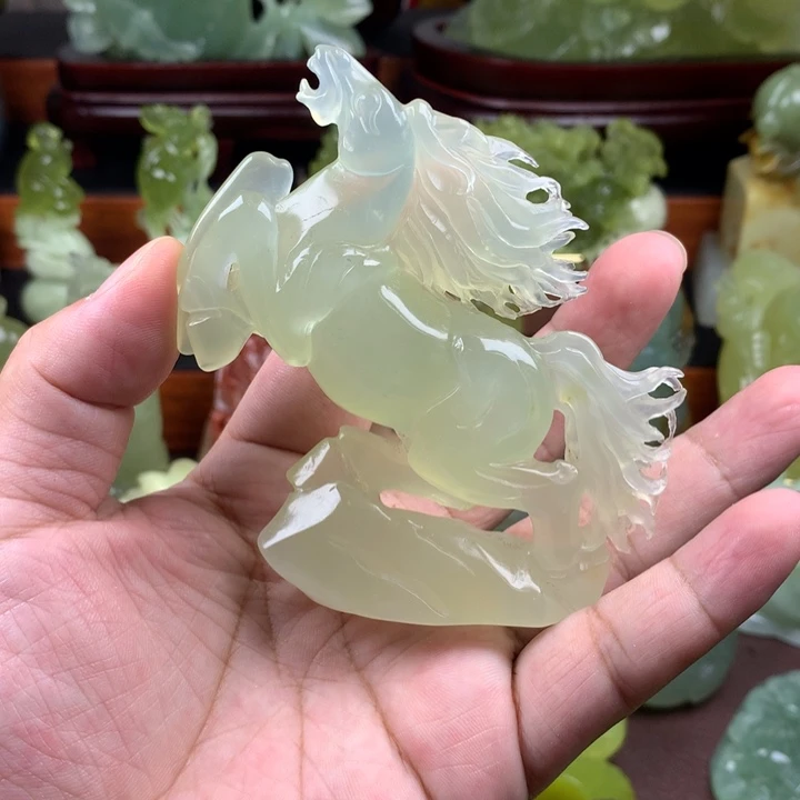 炽***晖岫玉未镶嵌手把件
