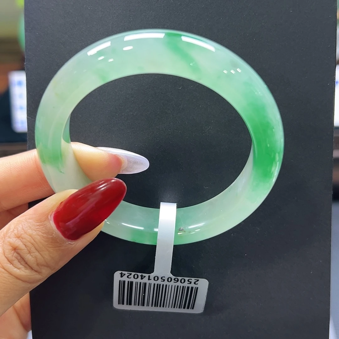 石英质玉手镯未镶嵌水*姻