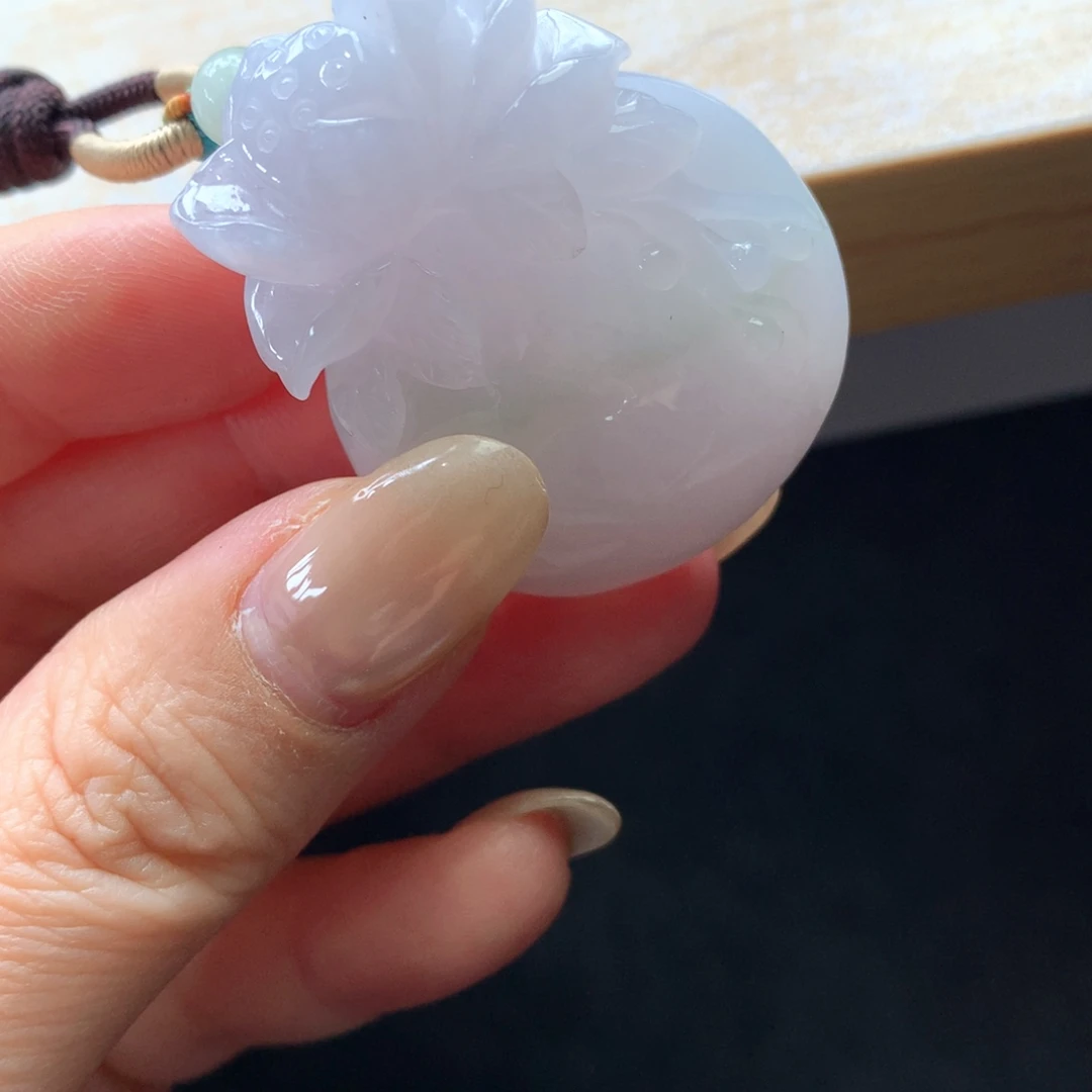 翡翠未镶嵌颈饰吊坠