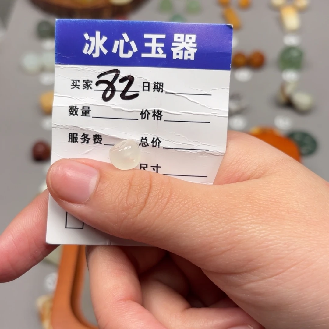 岫玉颈饰未镶嵌M****n纯天然