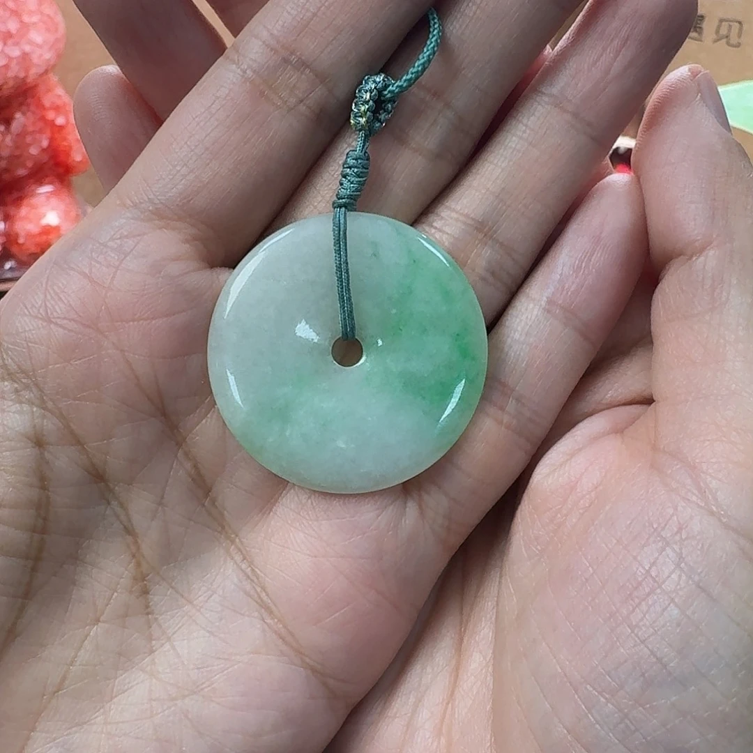 翡翠未镶嵌颈饰翡翠颈饰