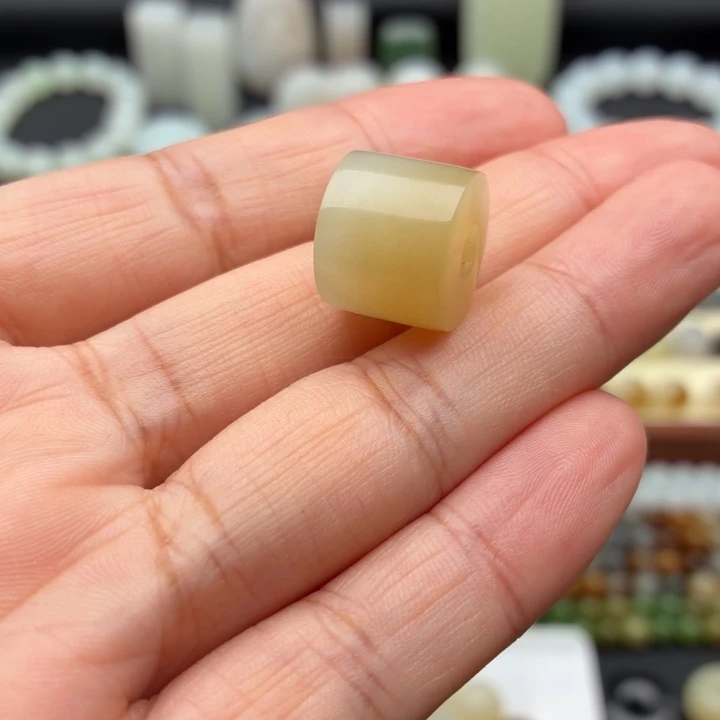 和田玉未镶嵌手串