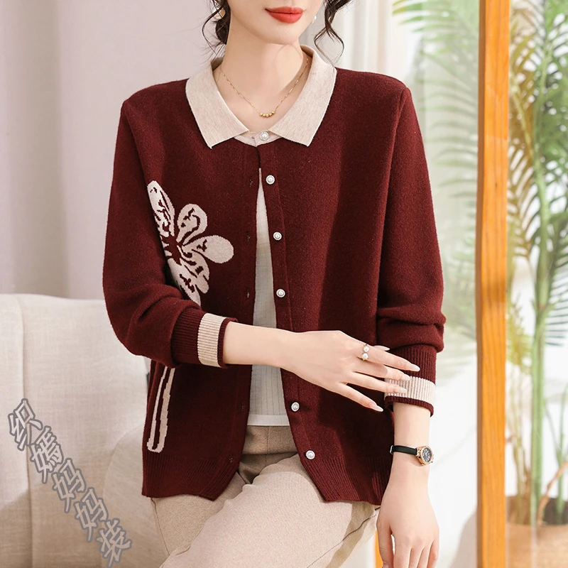 妈妈秋冬装针织翻领时尚开衫2025新款中老年女装款长袖洋气上衣