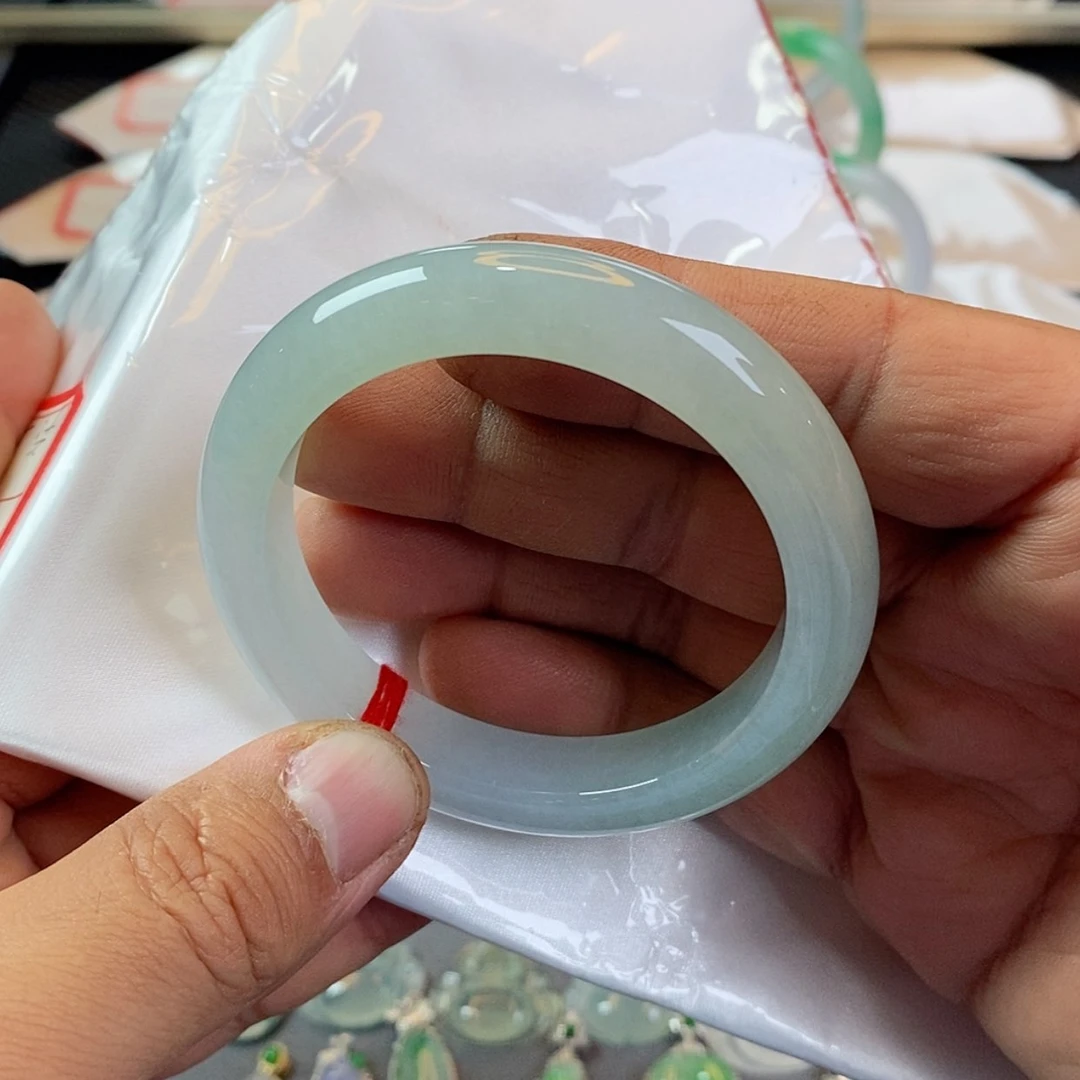 【闪购商品】未镶嵌手镯翡翠