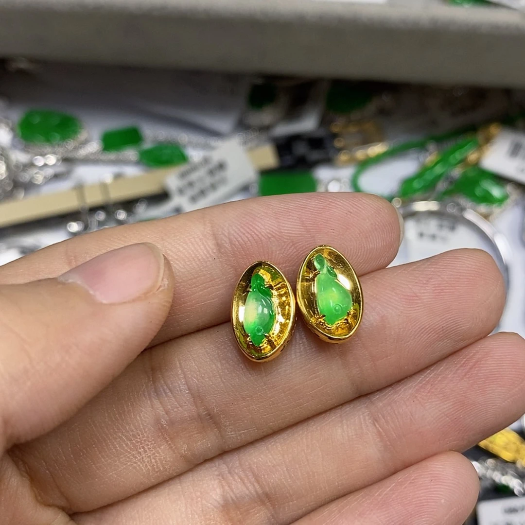 【闪购商品】翡翠18K金镶嵌吊坠(不含链)豆****麻耳环