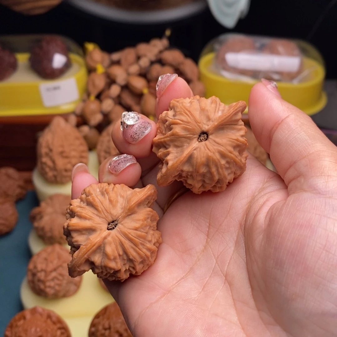 笛***尔吊坠文玩核桃催凯公子帽39.5