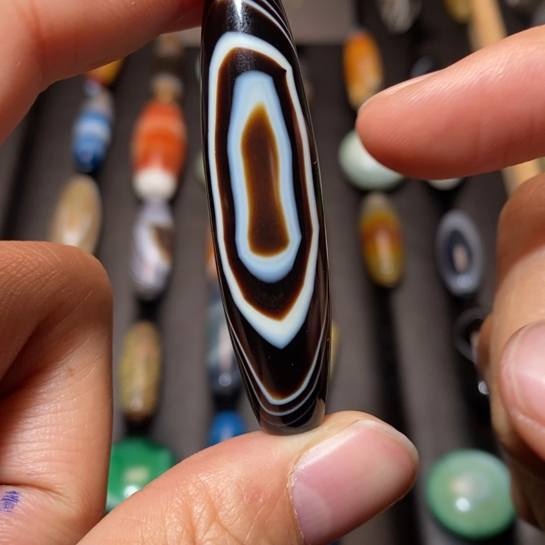 玛瑙/玉髓颈饰未镶嵌文*