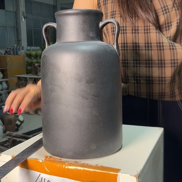 景德镇陶瓷花瓶微瑕介意勿拍