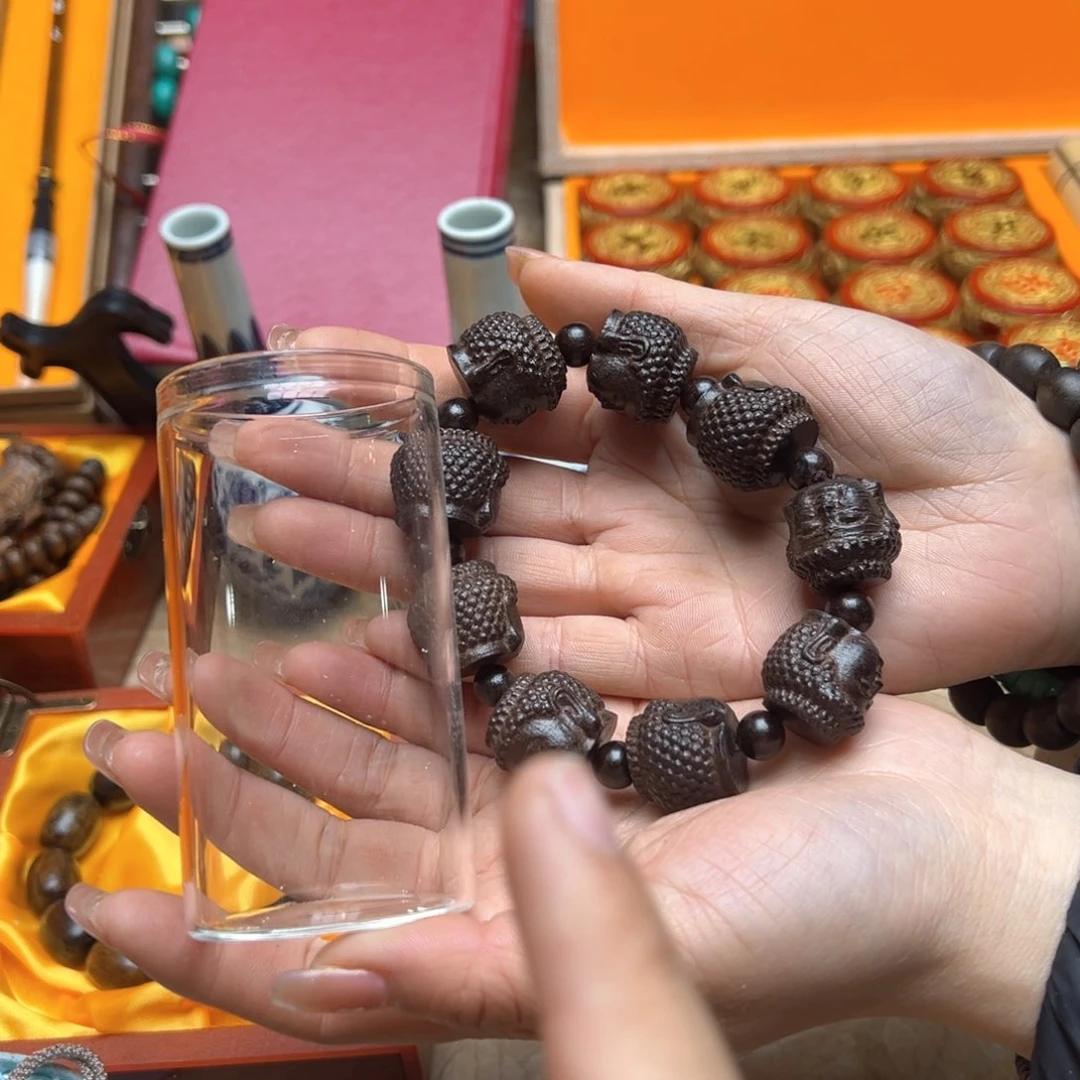 大叶紫檀（黑酸枝木类）