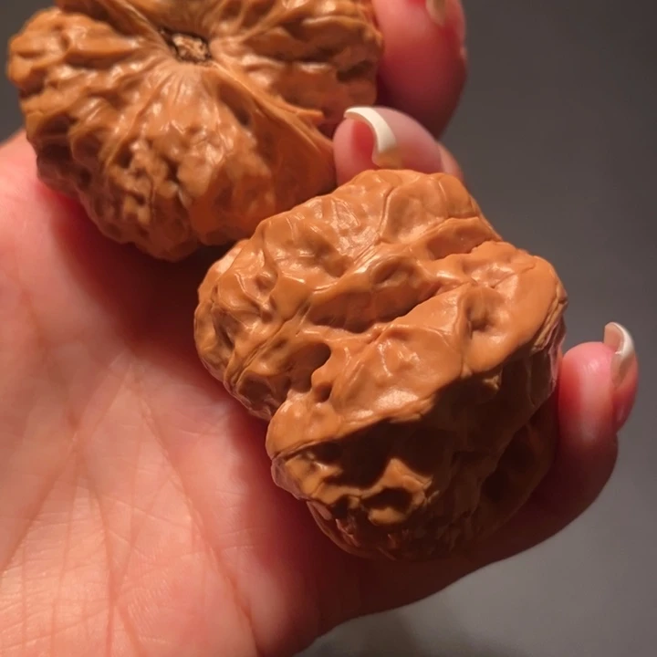 吊坠文玩核桃T****）