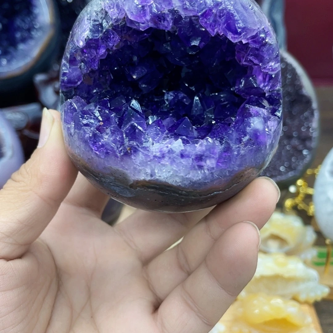 紫晶未镶嵌大型摆件（非配饰）