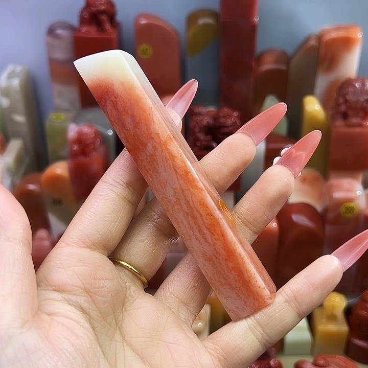 寿山石印石白指甲