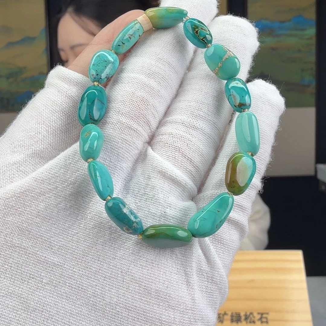 绿松石未镶嵌珠宝奇石
