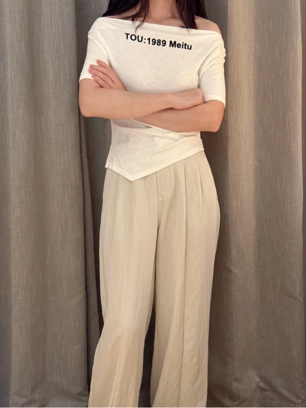 新款韩系时尚休闲斜肩一字肩打底短袖字母T恤百搭上衣+高腰直筒裤