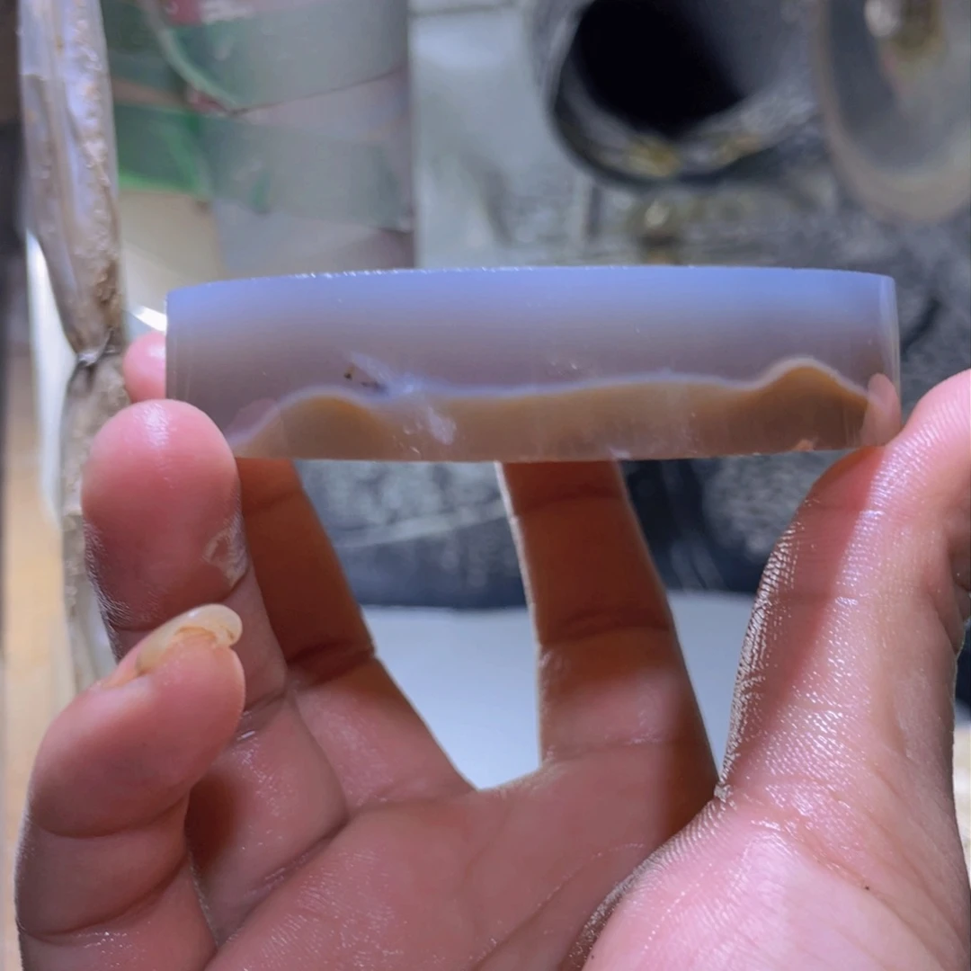 定制玛瑙椅***夜手镯工费