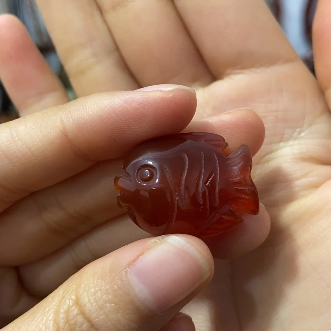 未镶嵌颈饰玛瑙/玉髓豆*?