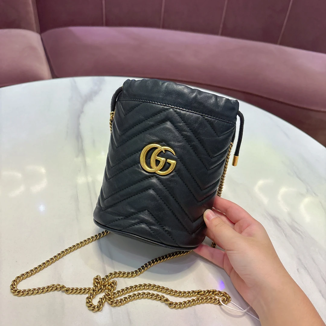 95新 GUCCI/古驰 古驰/Gucci 经典黑金全皮抽绳黑色小水桶