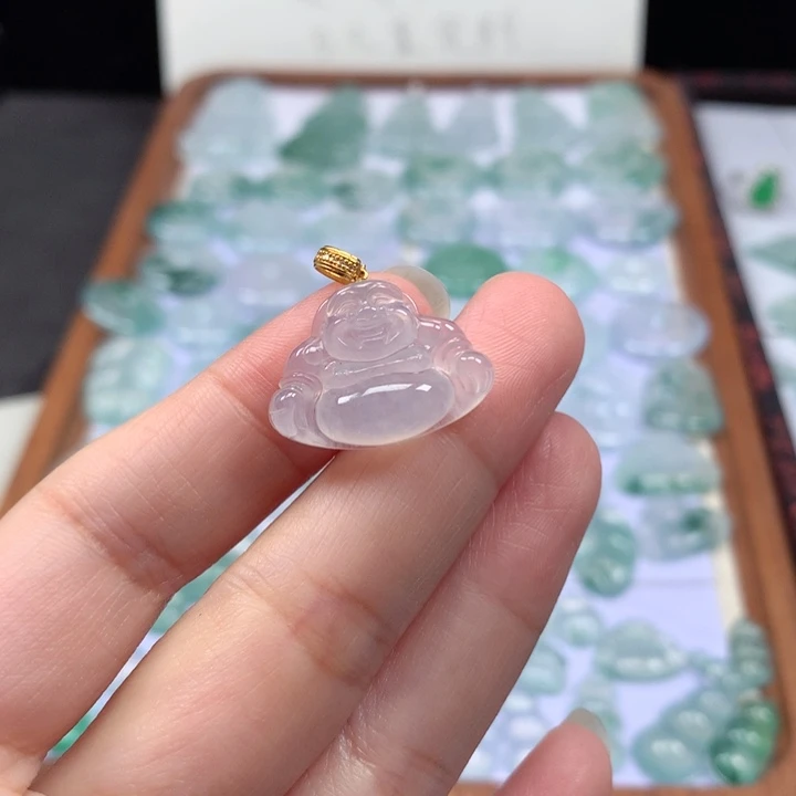 颈饰18K金镶嵌翡翠冰种佛公