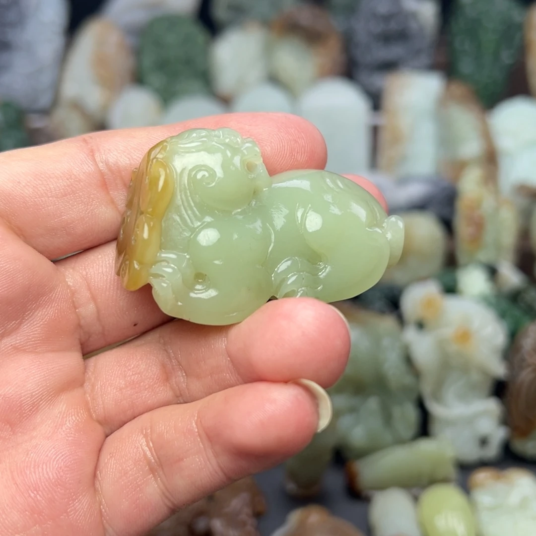 和田玉未镶嵌挂件