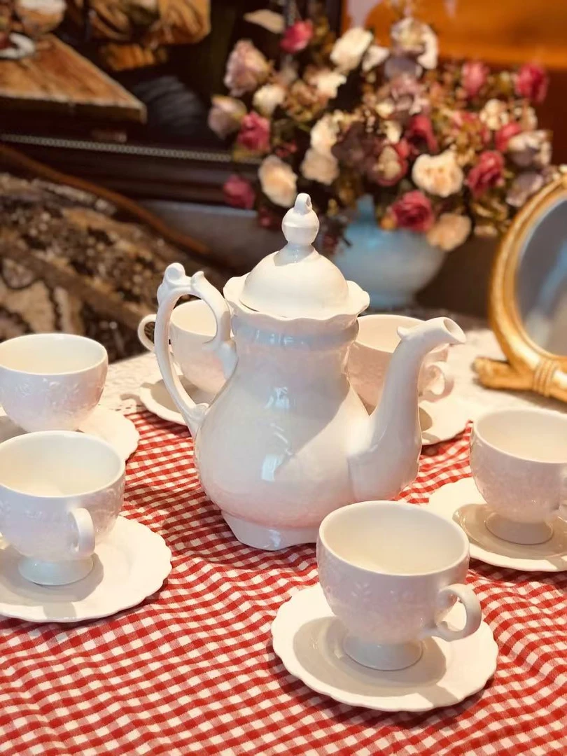 （hasoy新疆包邮）家用陶瓷一壶6杯6碟6勺高档简约杯碟白色19件套