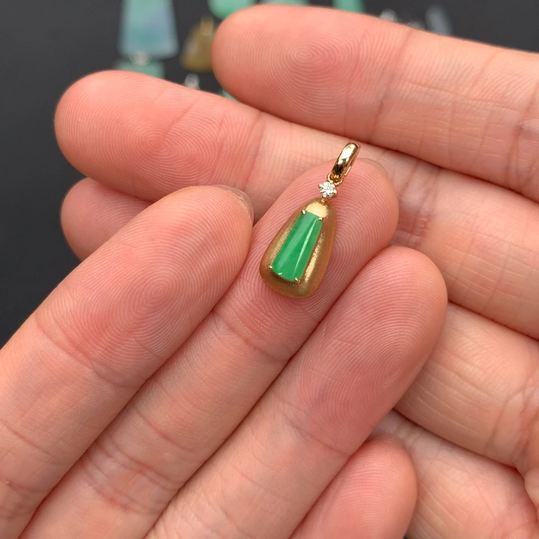 翡翠18K金镶嵌吊坠(不含链)