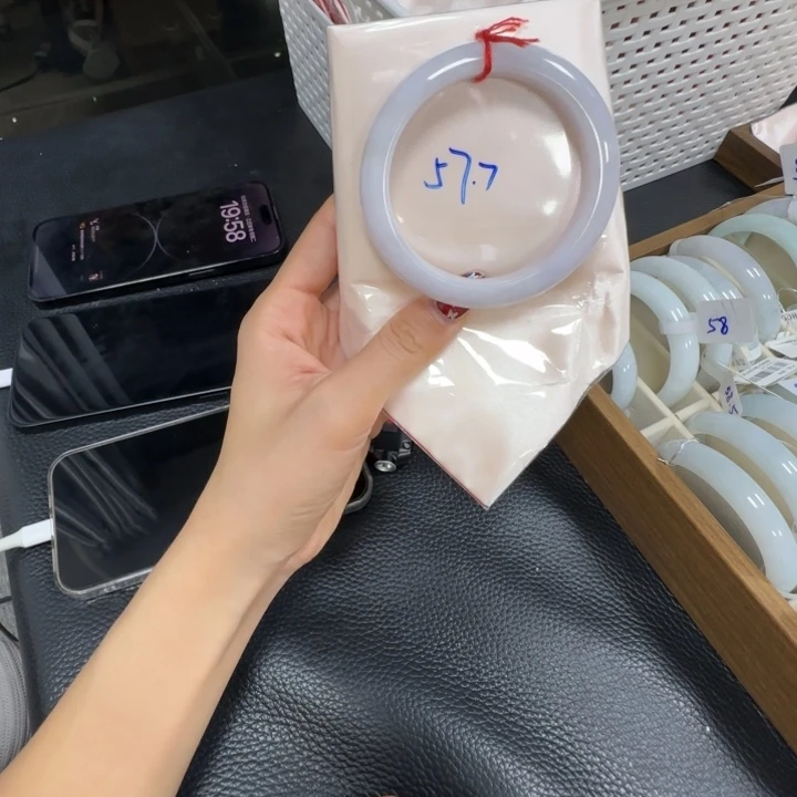 翡翠未镶嵌手镯翡翠手镯