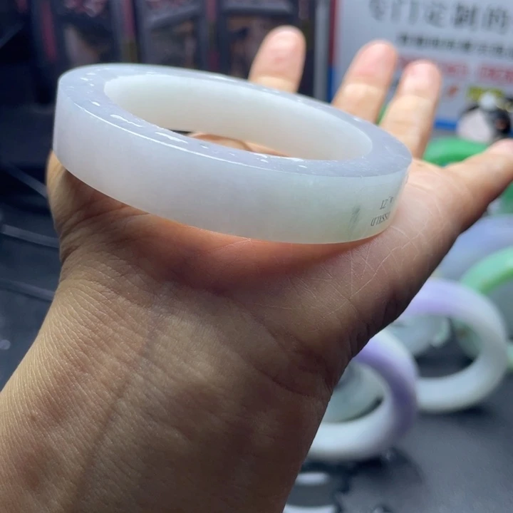 小***y定制翡翠未镶嵌翡翠