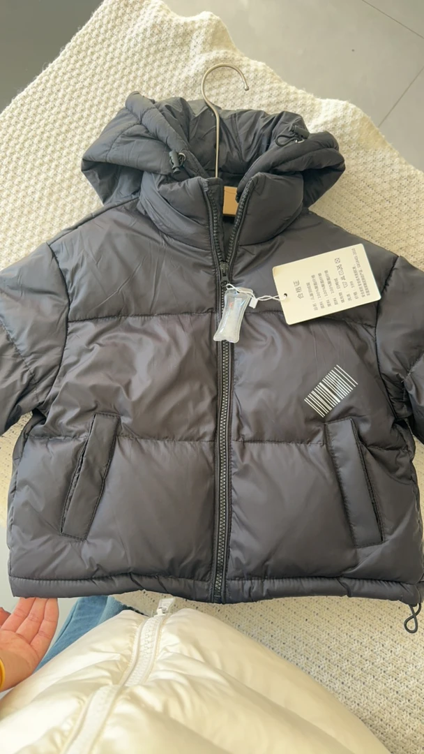 儿童冬季加厚连帽羽绒服