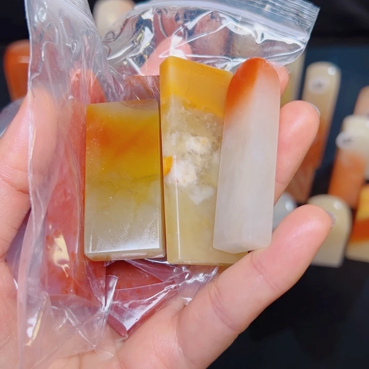 老挝石?****人老挝精品素章