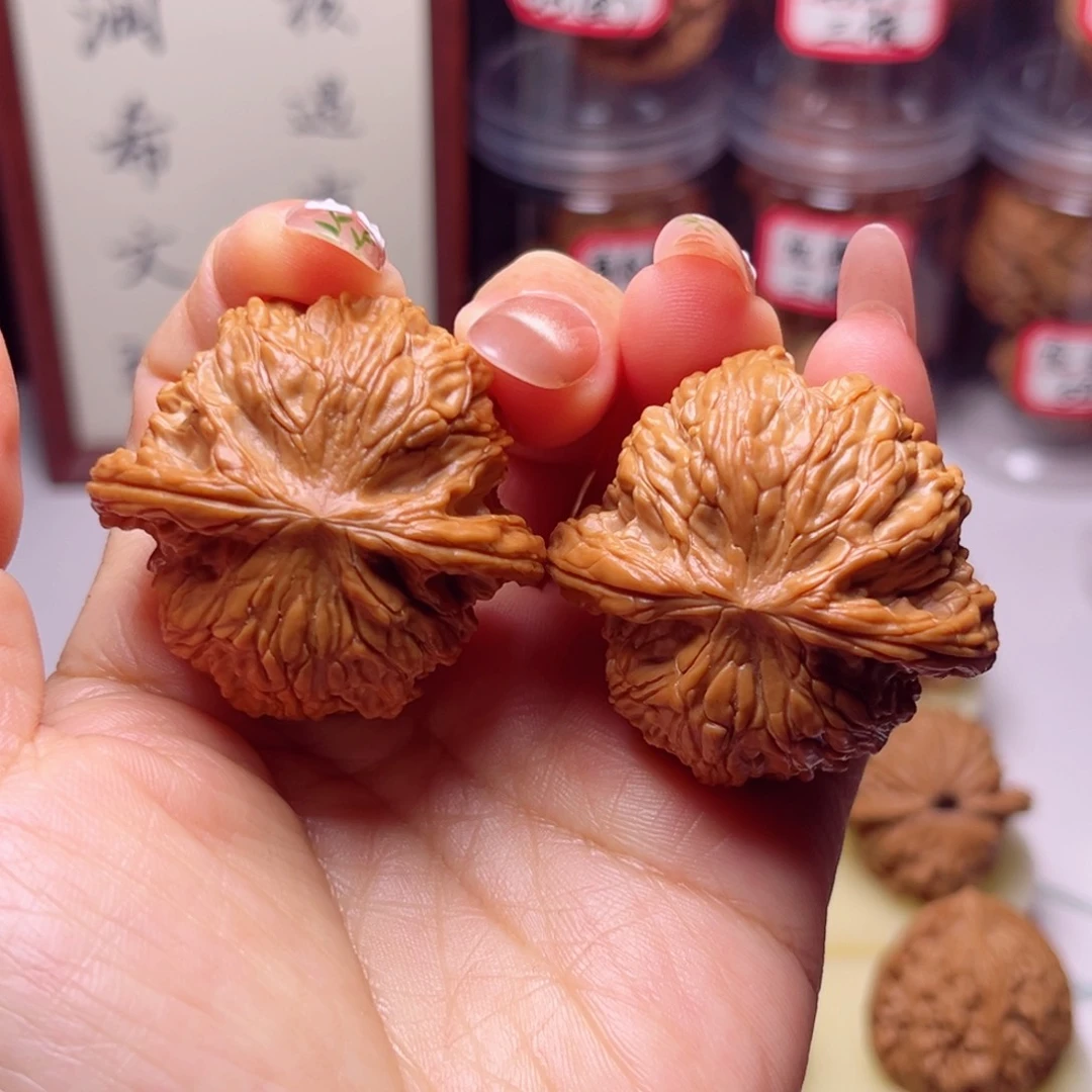 文玩核桃吊坠42尺正球磨