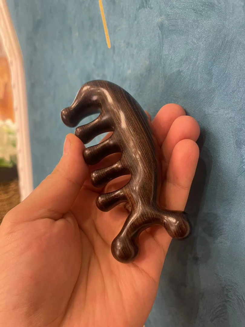 乔厂长推荐丶特厚款紫光檀小海豚按摩梳