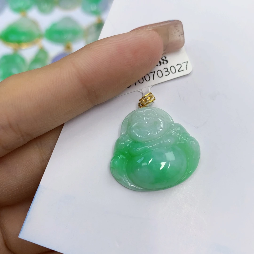 翡翠18K金镶嵌颈饰翡翠