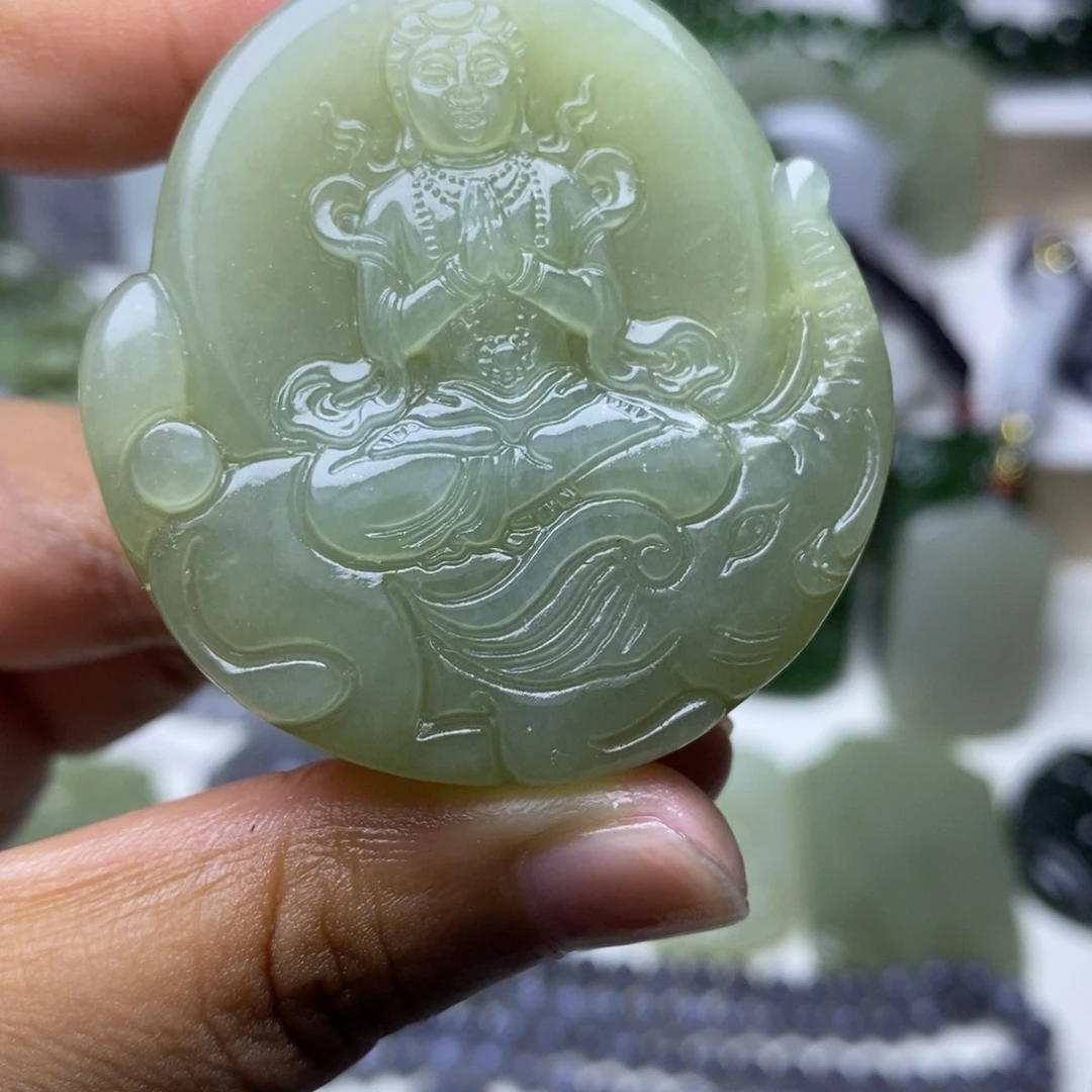 颈饰未镶嵌和田玉