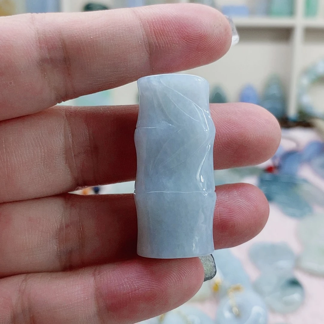 颈饰未镶嵌翡翠天然