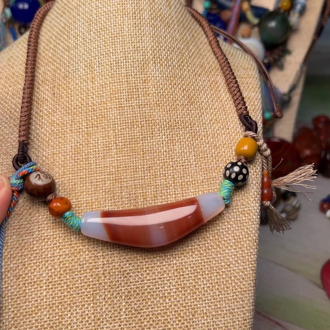 玛瑙/玉髓颈饰未镶嵌