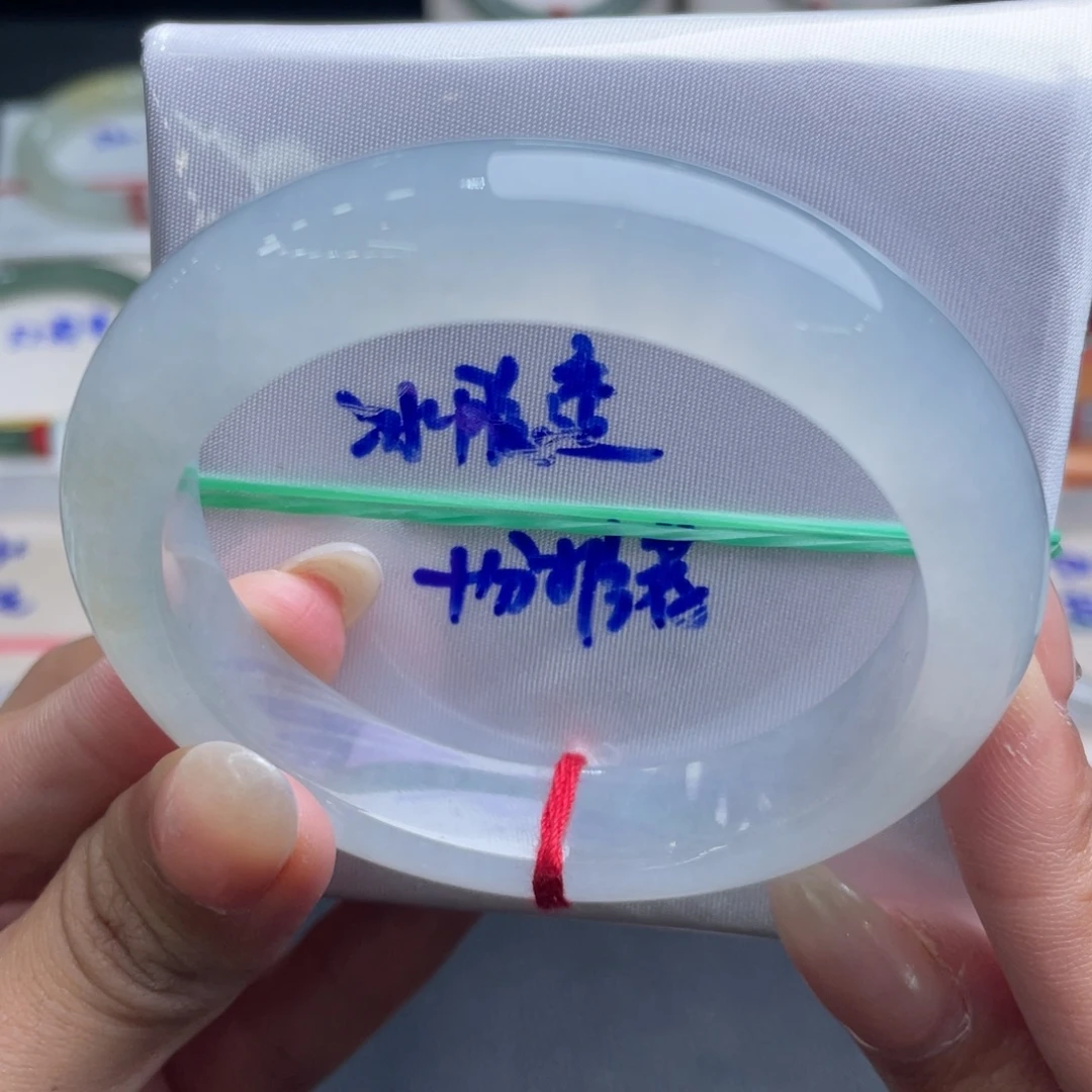 翡翠未镶嵌手镯60号