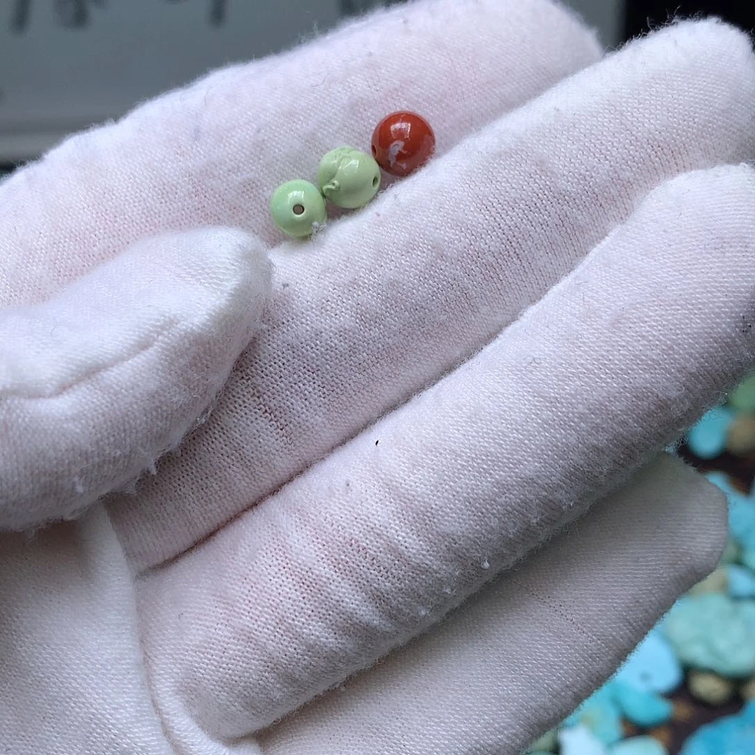 南红玛瑙未镶嵌珠宝奇石