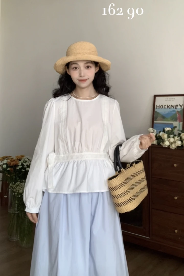 2167 “心动信号”春款法式荷叶蕾丝边系带衬衫