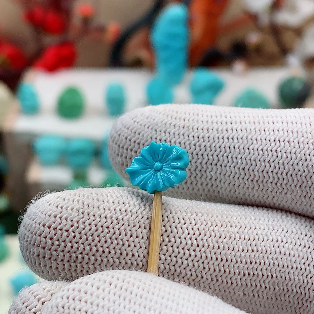 绿松石未镶嵌珠宝奇石