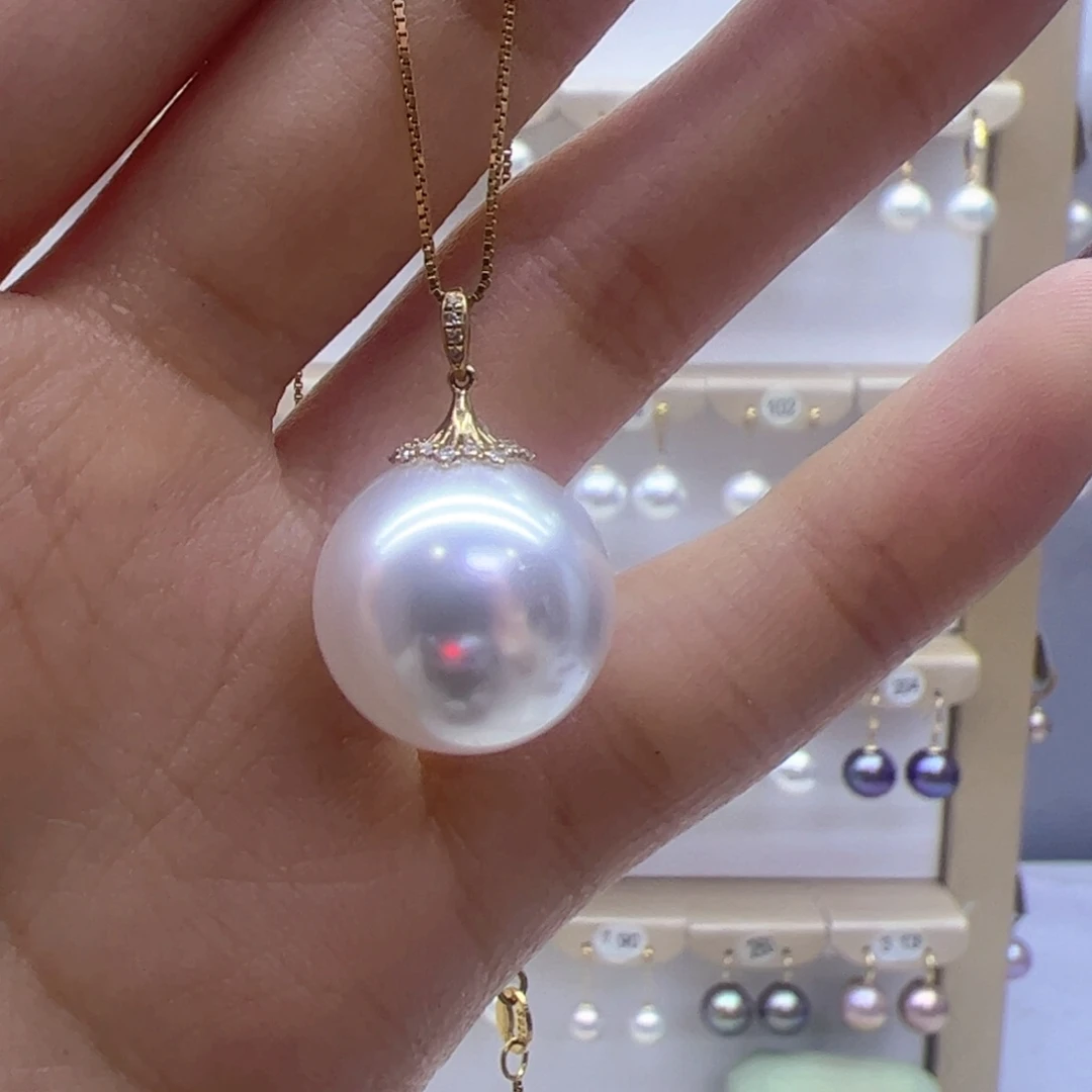 淡水珍珠吊坠(赠链)18K金镶嵌