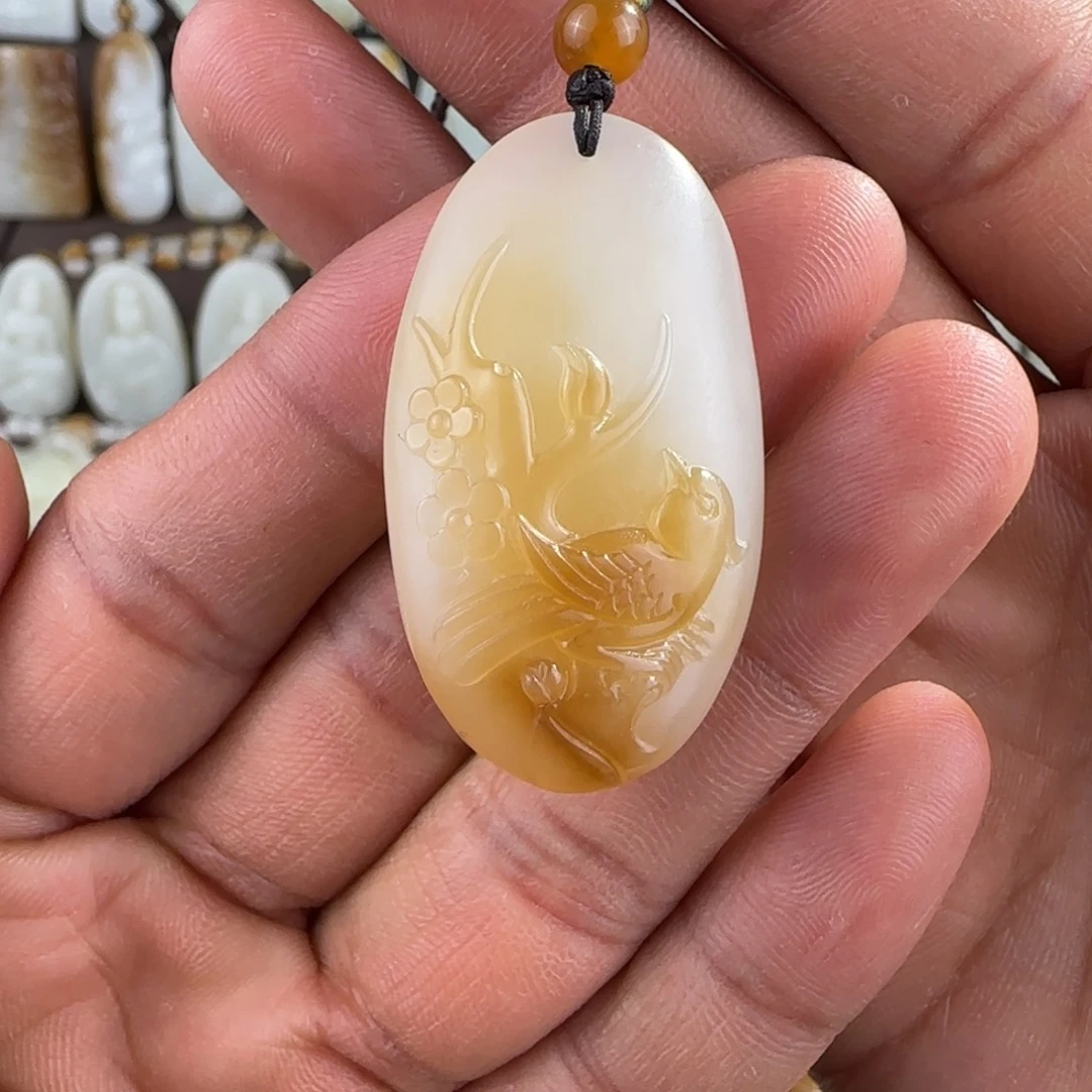 和田玉（糖玉）未镶嵌颈饰