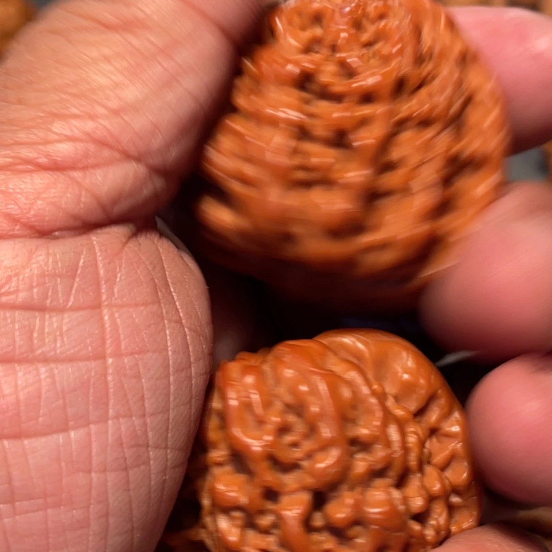 文玩核桃吊坠OK吧咯我我哦拓展我