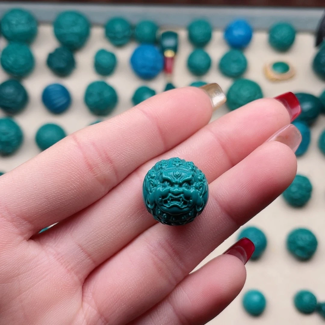 【闪购商品】玻璃颈饰蓝绿色大黑天16左右一个