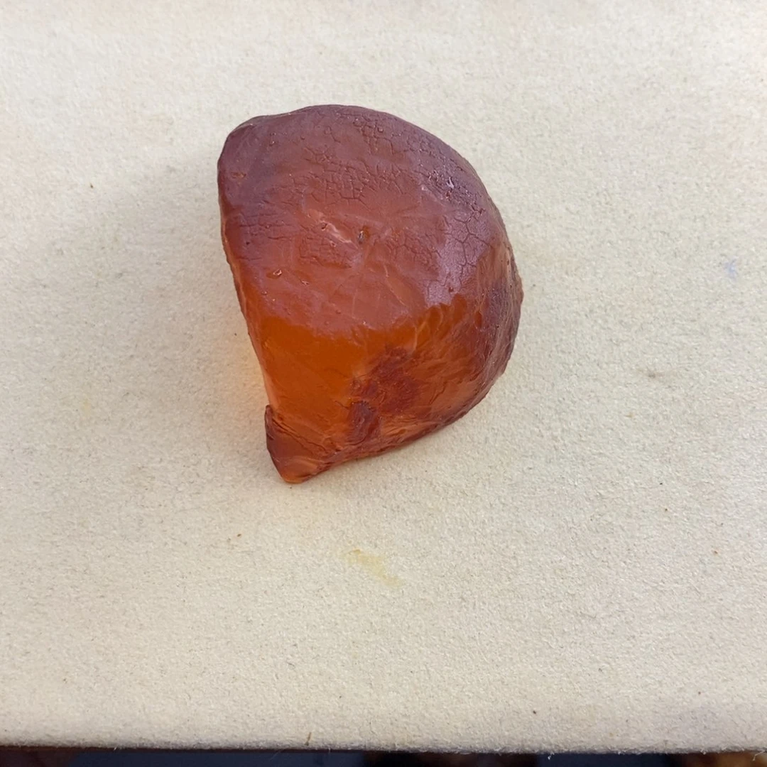 未镶嵌定制琥珀梨