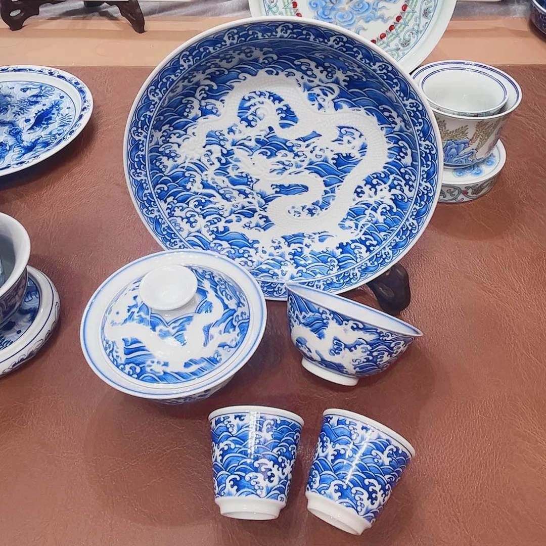 摆件景德镇陶瓷研究所工作的